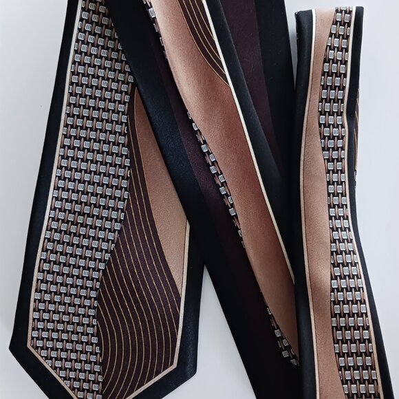 Unbranded Men's100% Silk Necktie Made in Italy Formal Business Casual Brown 60" - Picture 4 of 6